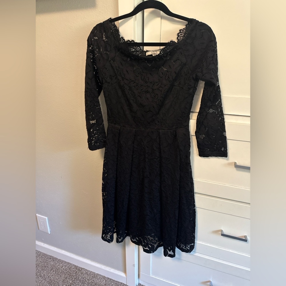 Chic Black Lace Long Sleeve Dress